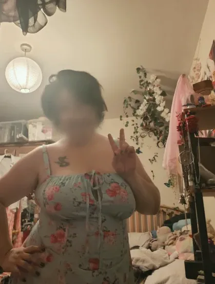 Camilla, 39