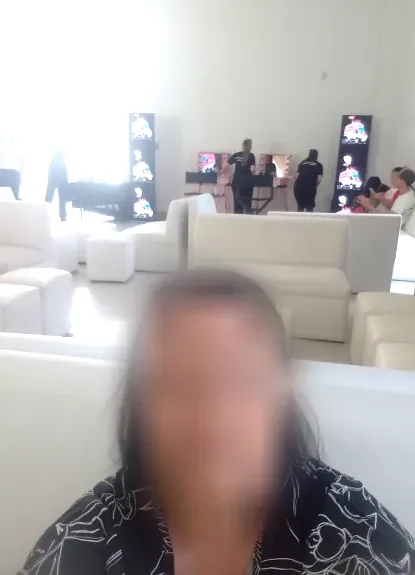 Isabella, 36