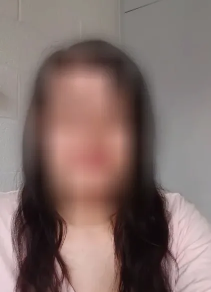 Jasmin, 33