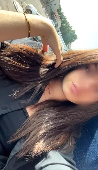 Rosa, 18