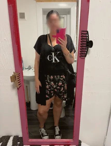 Selma, 37